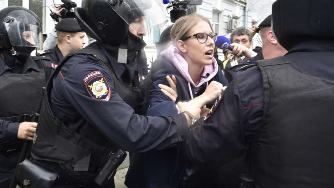 Russian police detain prominent opposition activist before protest