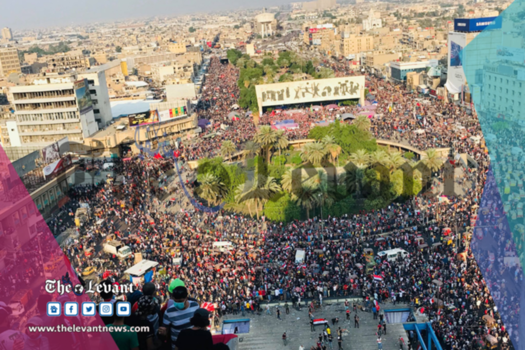 توافد آلاف العراقيين لساحة التحرير مع إغلاق الطرق الرئيسية