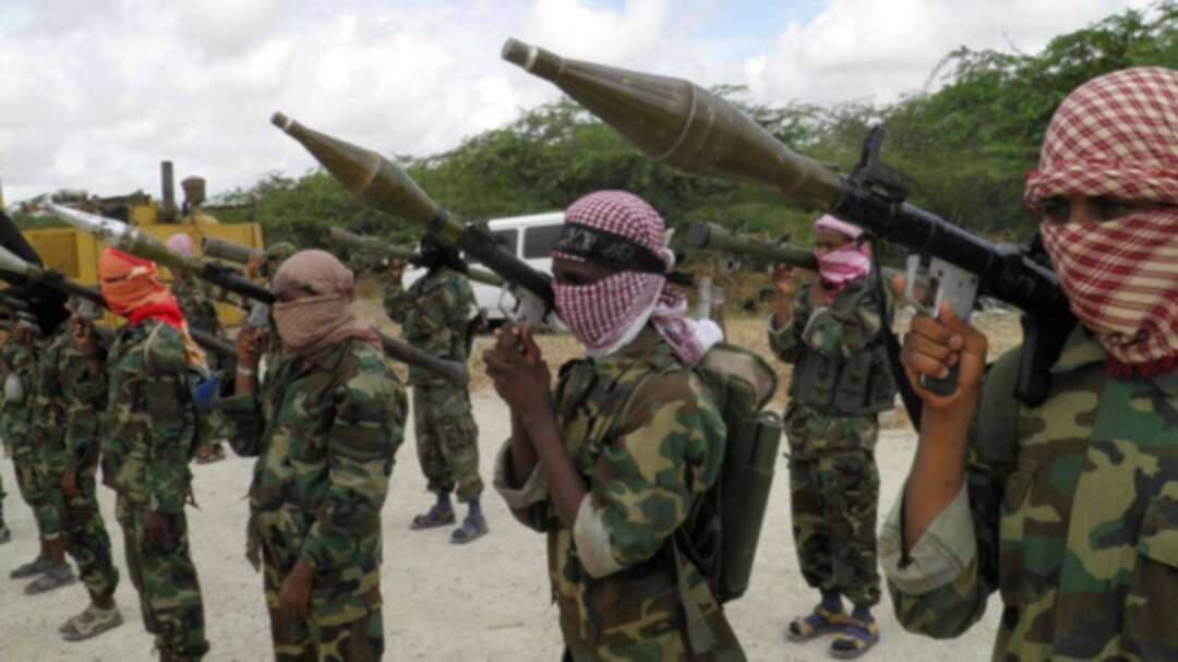 Al-Shabaab fighters display weapons as they conduct military exercises in northern Mogadishu, Somalia. (File photo AP)