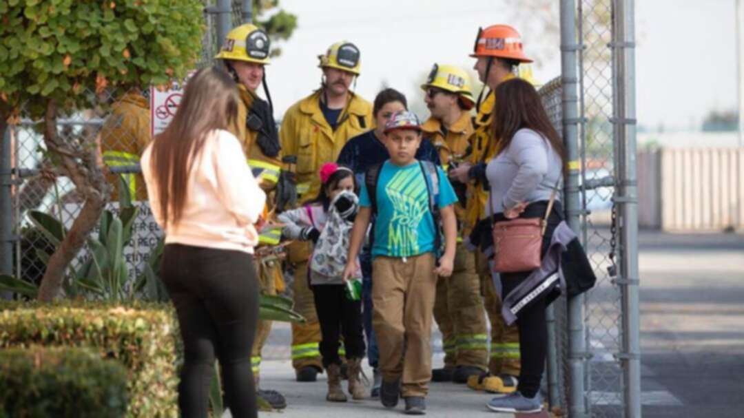 Jet dumps fuel that lands on schoolkids near Los Angeles