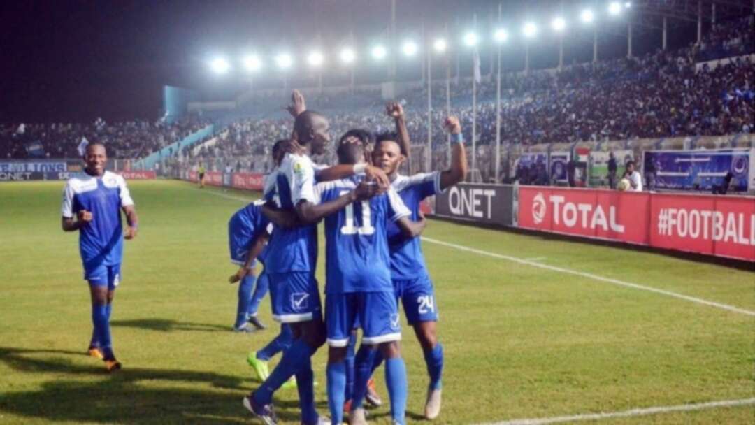 الهلال السوداني يحتج على حكم المباراة مع الأهلي المصري