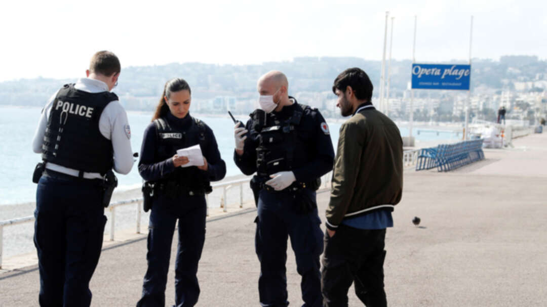 Thousands of French citizens ignore quarantine as cops issue nearly 39,000 citations for violating lockdown