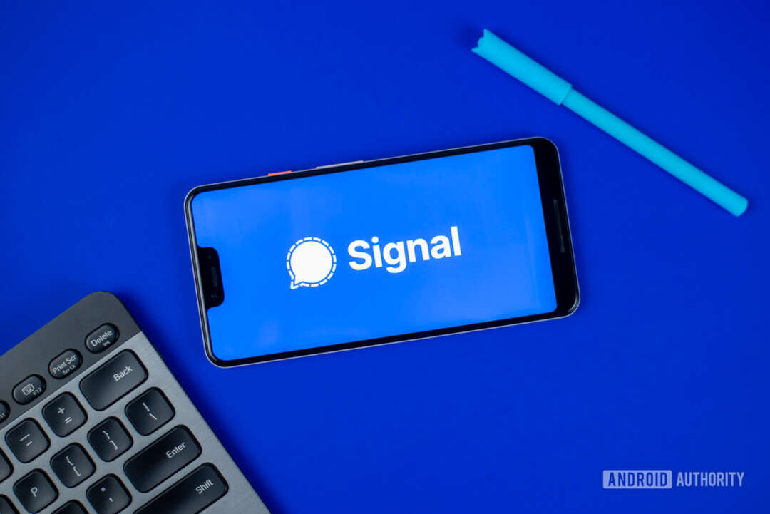 حرب مستعرة بين آبل وفيسبوك.. و Signal أكثر التطبيقات أمناً