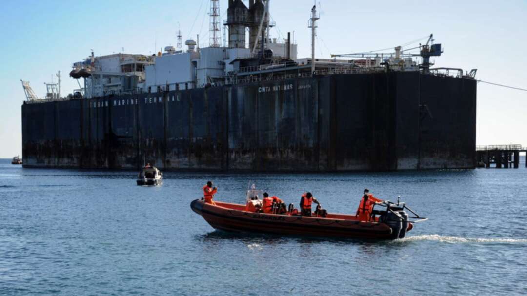 Singapore deploys rescue ship to assist search for missing Indonesian submarine