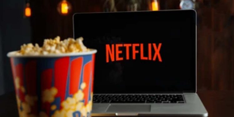 netflix with popcorn