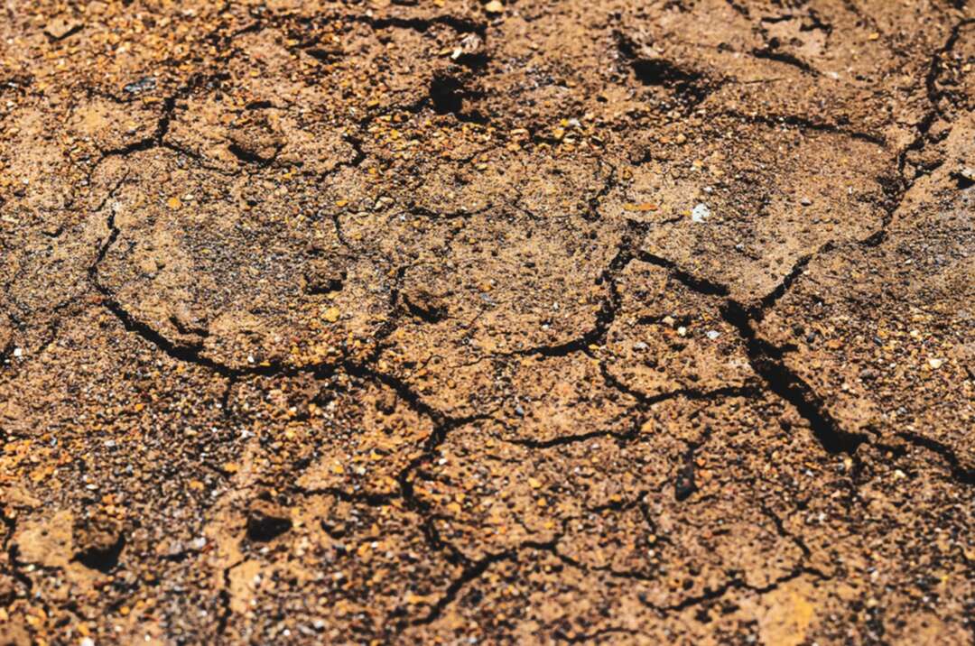 Earthquake-Cracked ground/Pixabay