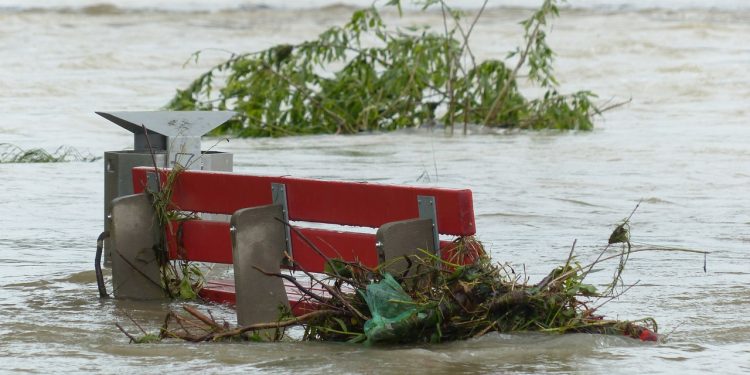 Floods-High water-Park/Pixabay