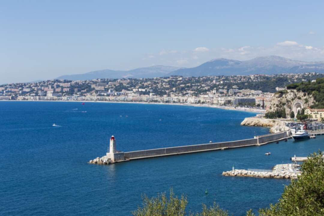 France frees British scallop dredger it seized last week in French waters