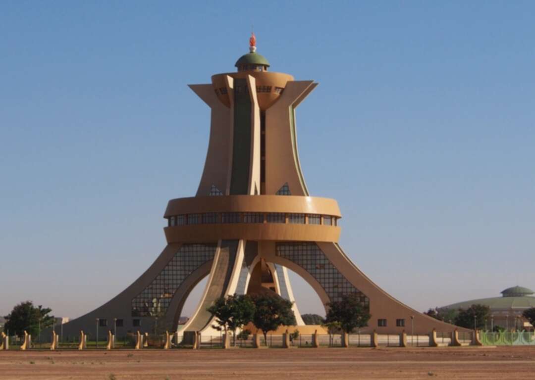 French military convoy blocked in Burkina Faso by human barricade of protesters