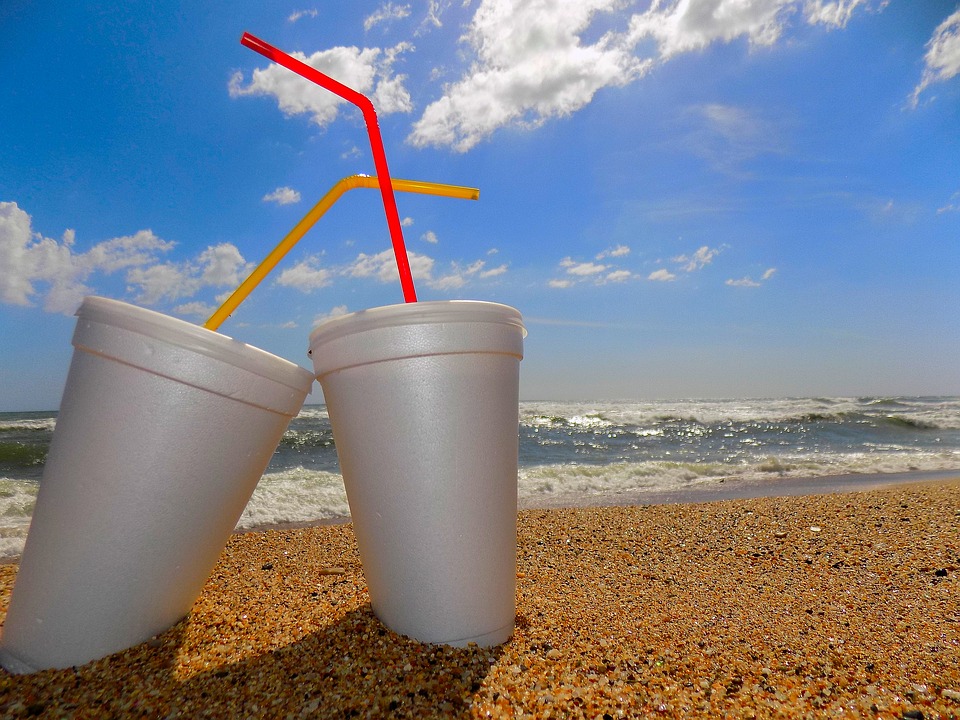 Polystyrene cups/Pixabay