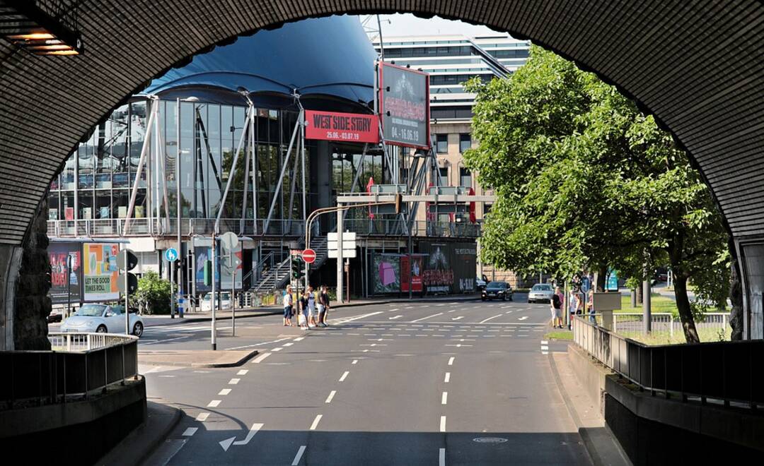 Germany-Cologne-Rheinufer Tunnel/Pixabay