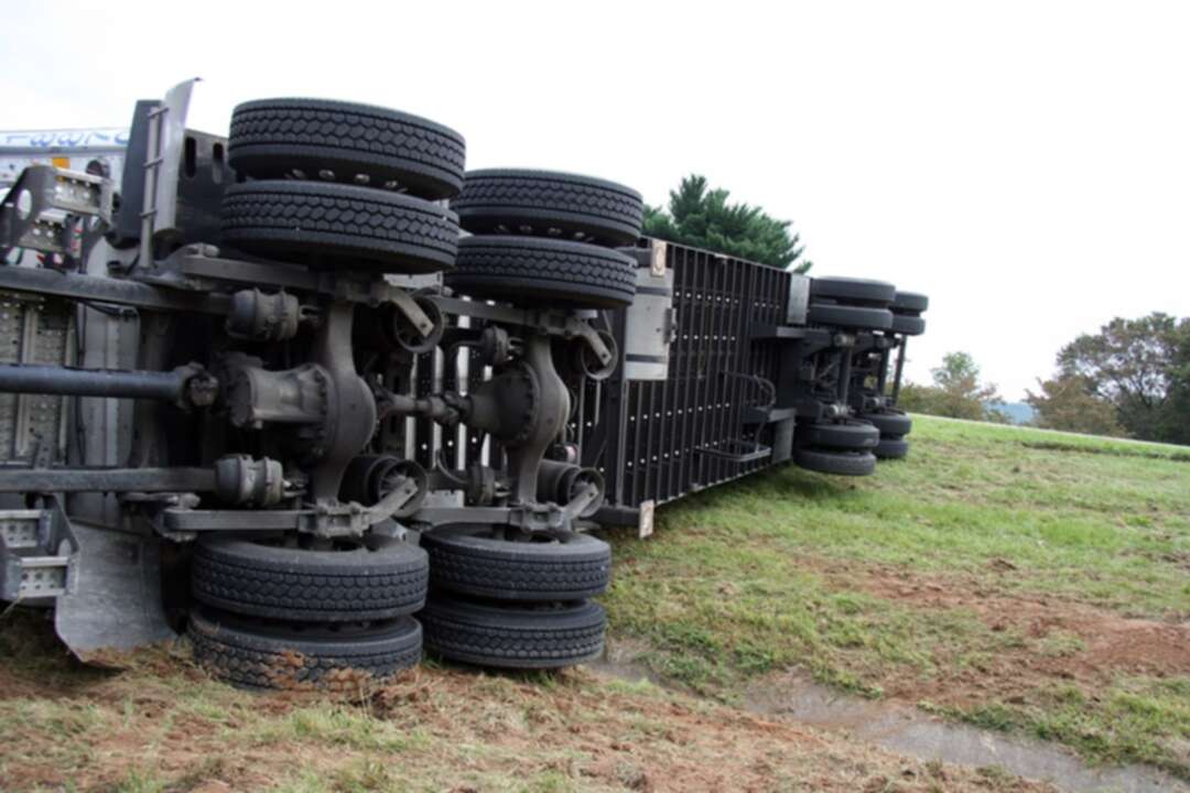 At least 53 people killed and dozens more injured in Mexico truck crash