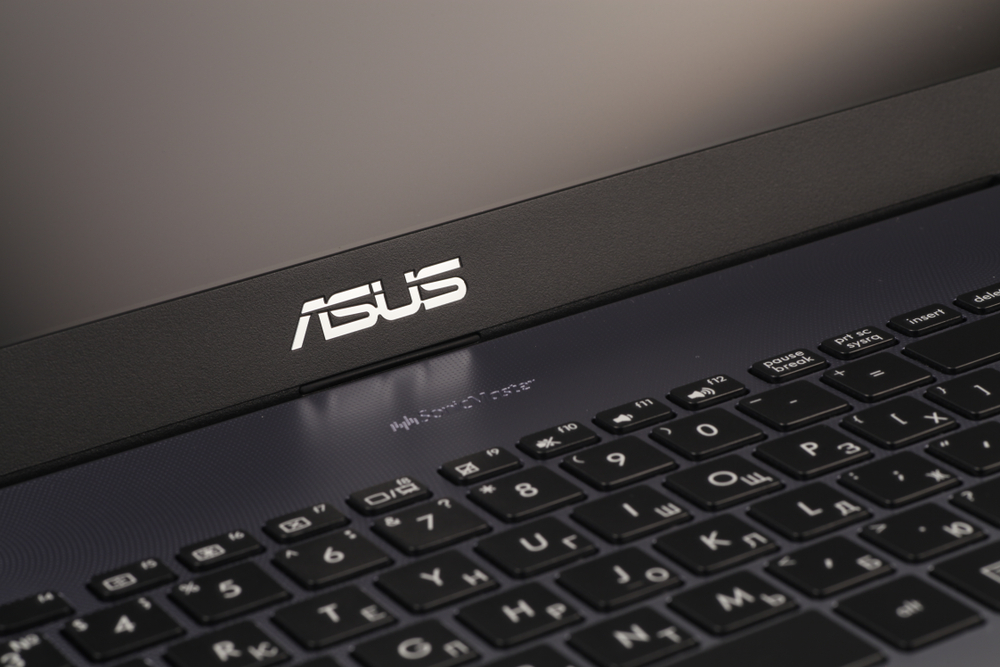 ASUS 