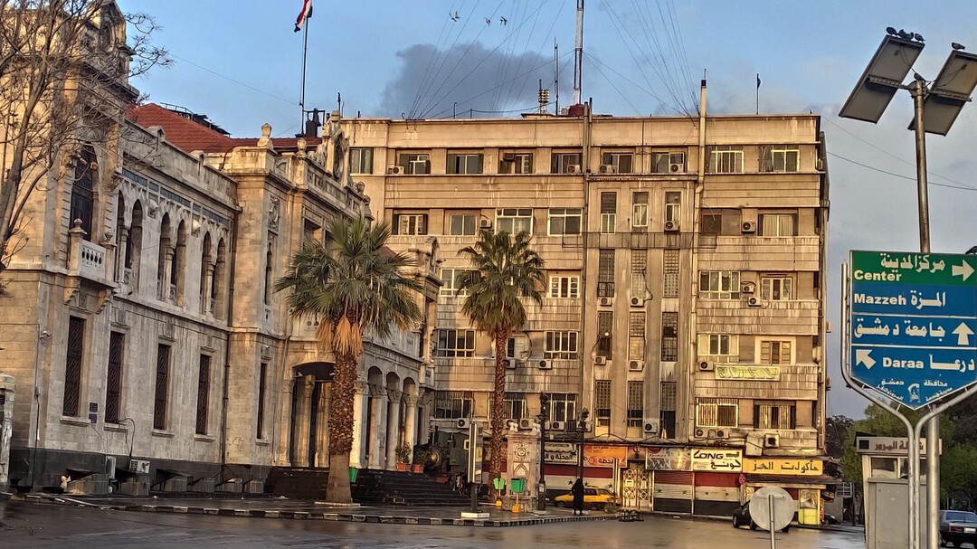 Damascus bookstores long for customers as economic crisis bites purchasing power