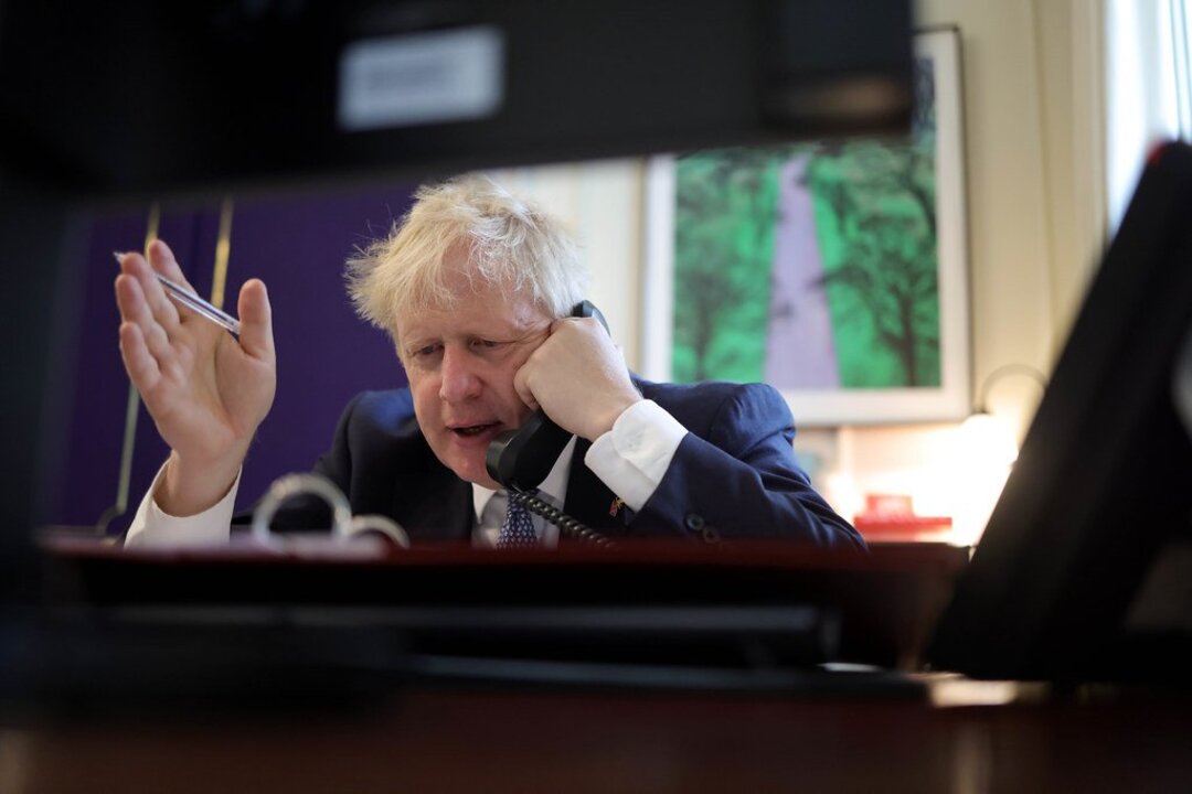 Boris Johnson crisis: UK PM will not resign and will continue to 'fight on'