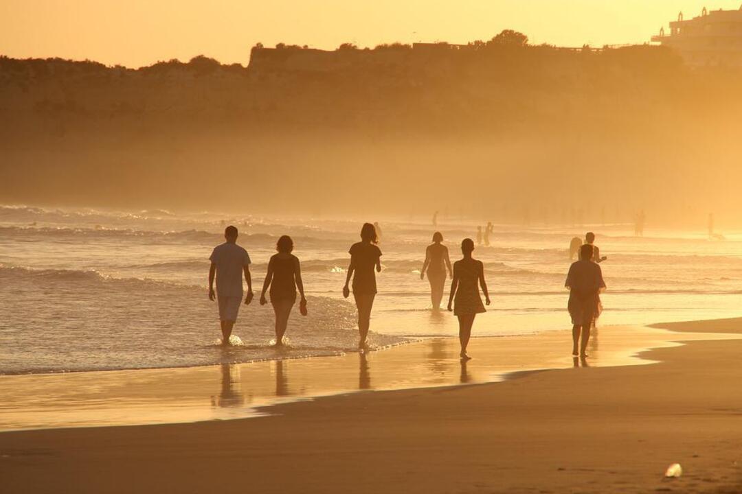 Climate change: Portugal issues highest heat alert