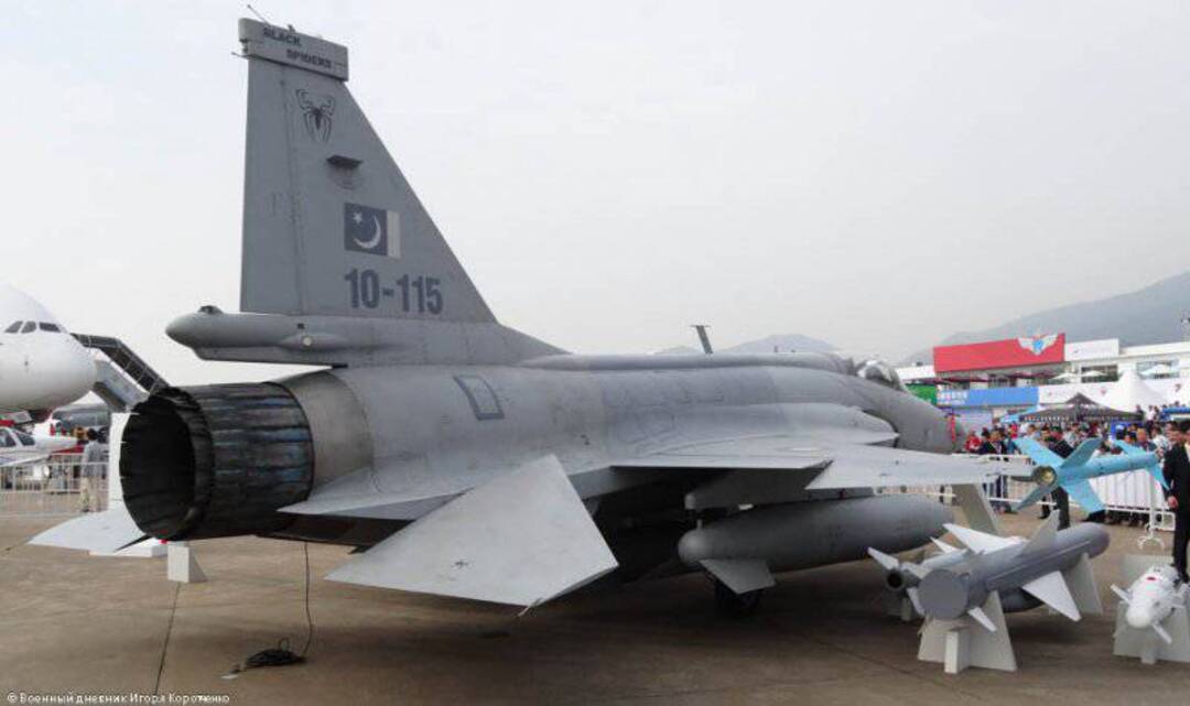 الطائرة الصينية المقاتلة، JF-17 / FC-1.