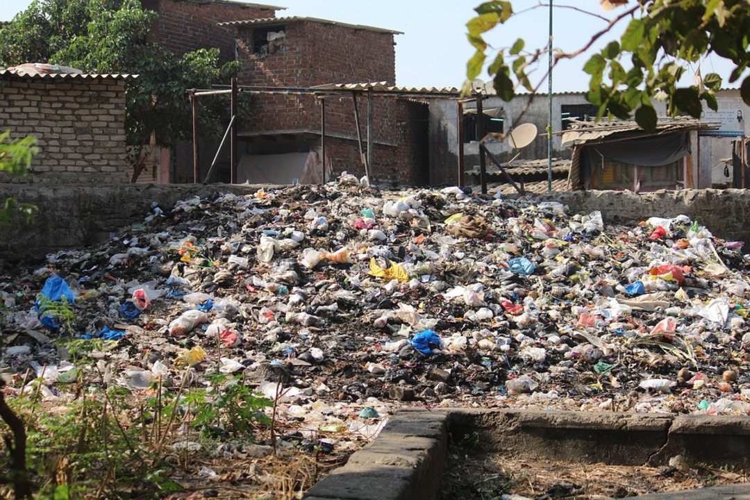 Tens of thousands of dollars found at Argentina dump