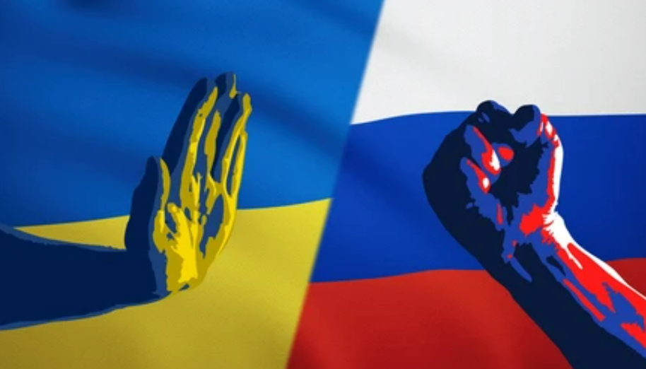 Ukrainian Attack Disrupts Moscow Airports  
